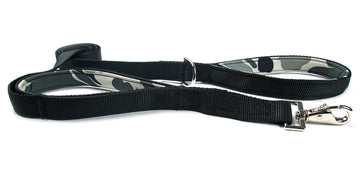 5ft 2 in 1 Dog Leash - Black with Grey Camo featuring ergonomic padded handles and sturdy swivel snap.