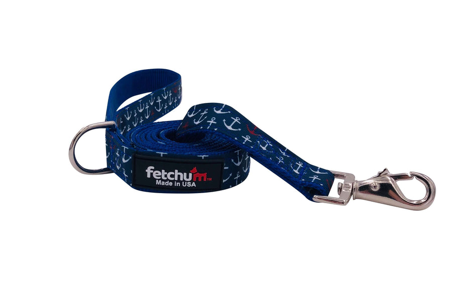 ANCHORS AWAY LEASH in navy with anchor prints, strong and stylish, featuring swivel snap and D ring for accessories.