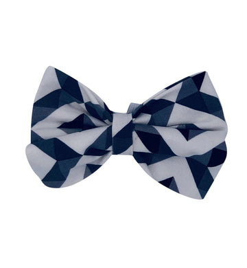 Black and White Bow tie for dogs, featuring a unique geometric pattern, easy collar attachment, and made from 100% cotton.