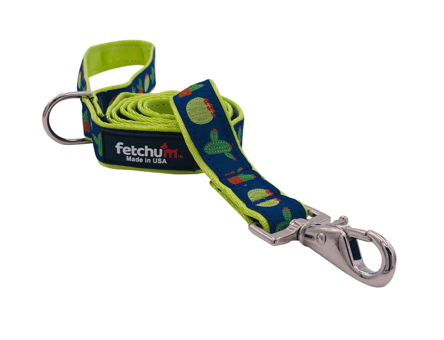 CACTUS LEASH made with durable materials, featuring a stylish design and swivel snap for comfort and functionality.