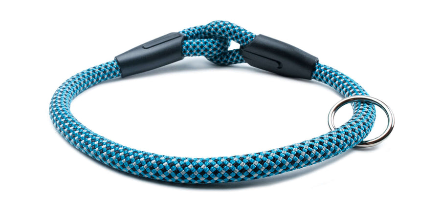 Fetchum Dog Collar in Aussie Blue made from premium climbing rope with dry core technology.