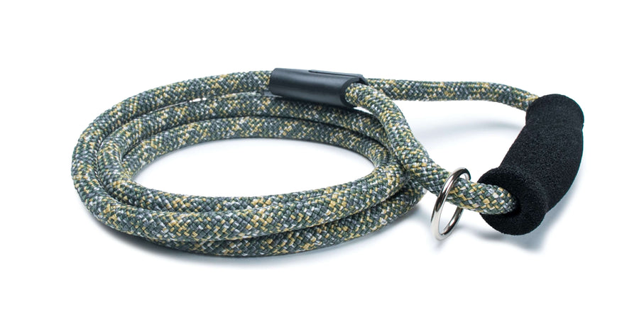 Fetchum Leash In Komodo Kamo + Comfort Grip, durable climbing rope leash with foam grip for dog lovers.