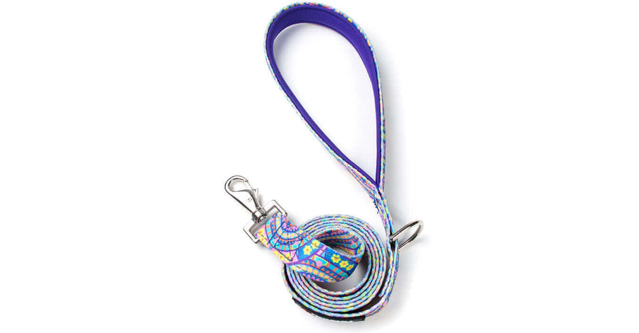 REFLECTIVE BLUE BOHO PADDED HANDLE LEASH featuring a padded handle and stylish swivel snap for added convenience.