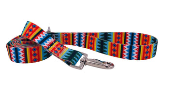YUKI DOG LEASH with colorful geometric pattern and stylish swivel snap, perfect for comfortable walks with your pet.